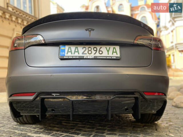 Тесла Модель 3 2018 в Киеве на Automoto.ua Серый Тесла Модель 3, объемом двигателя 0 л и пробегом 67 тыс. км за 46000 $, фото 6 на Automoto.ua