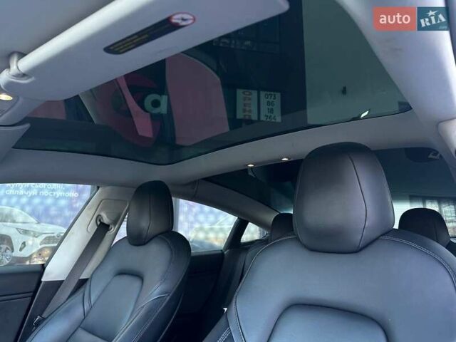 Сірий Тесла Модель 3, об'ємом двигуна 0 л та пробігом 89 тис. км за 20300 $, фото 15 на Automoto.ua
