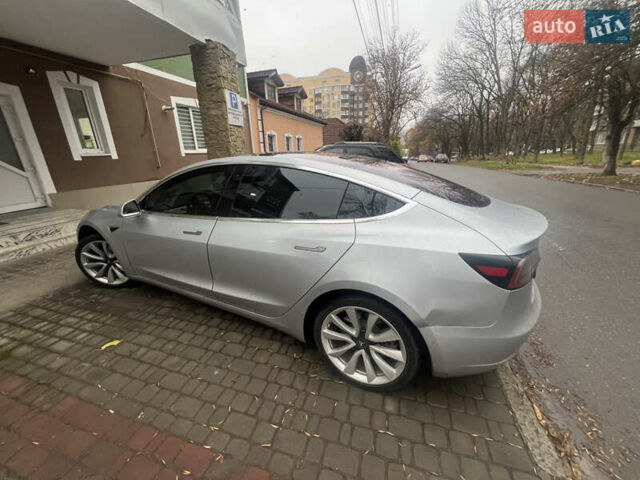 Сірий Тесла Модель 3, об'ємом двигуна 0 л та пробігом 235 тис. км за 14800 $, фото 2 на Automoto.ua