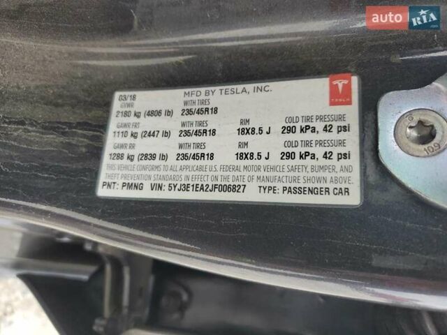 Серый Тесла Модель 3, объемом двигателя 0 л и пробегом 110 тыс. км за 3000 $, фото 11 на Automoto.ua