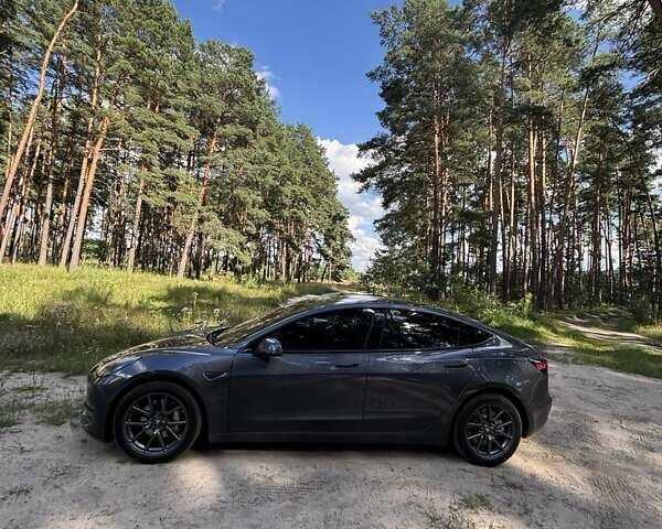Серый Тесла Модель 3, объемом двигателя 0 л и пробегом 125 тыс. км за 17000 $, фото 8 на Automoto.ua