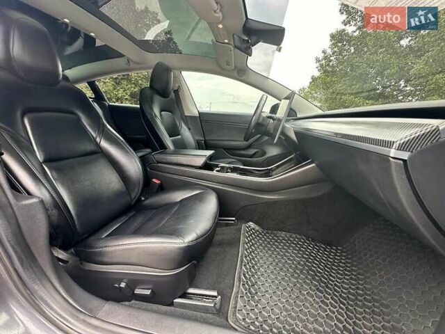 Сірий Тесла Модель 3, об'ємом двигуна 0 л та пробігом 34 тис. км за 9500 $, фото 9 на Automoto.ua
