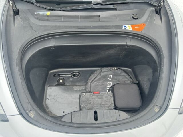 Сірий Тесла Модель 3, об'ємом двигуна 0 л та пробігом 270 тис. км за 15200 $, фото 17 на Automoto.ua