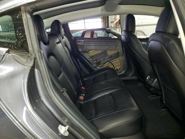 Серый Тесла Модель 3, объемом двигателя 0 л и пробегом 80 тыс. км за 3000 $, фото 9 на Automoto.ua