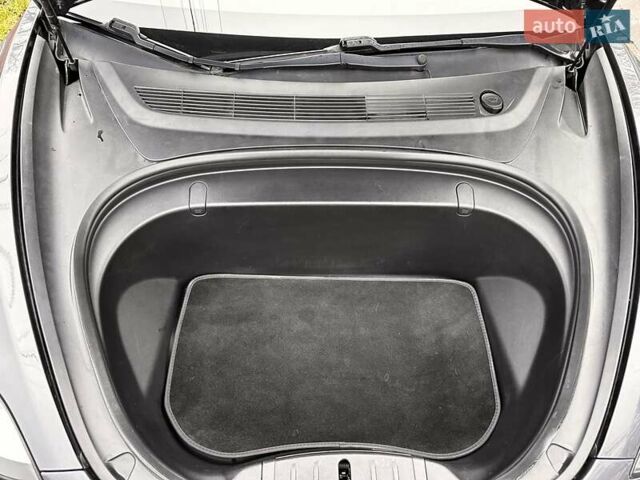 Сірий Тесла Модель 3, об'ємом двигуна 0 л та пробігом 224 тис. км за 13800 $, фото 23 на Automoto.ua