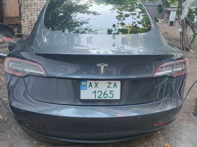 Серый Тесла Модель 3, объемом двигателя 0 л и пробегом 75 тыс. км за 17100 $, фото 1 на Automoto.ua