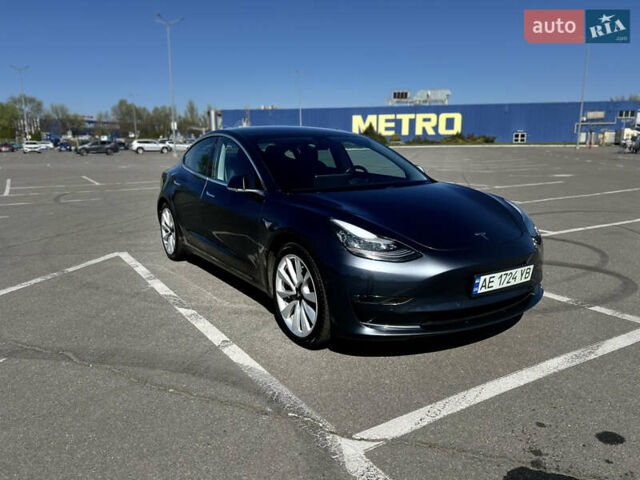 Серый Тесла Модель 3, объемом двигателя 0 л и пробегом 146 тыс. км за 17000 $, фото 4 на Automoto.ua
