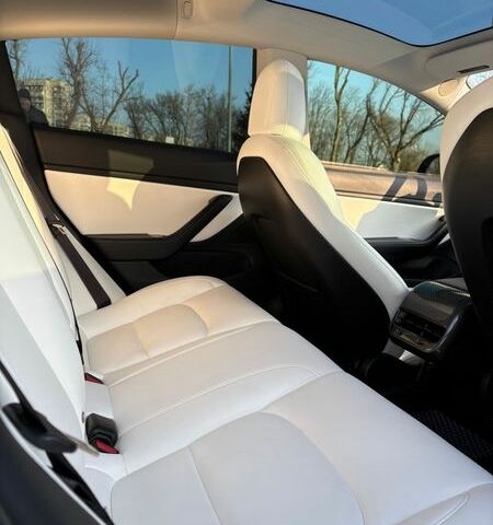 Сірий Тесла Модель 3, об'ємом двигуна 0 л та пробігом 165 тис. км за 20000 $, фото 28 на Automoto.ua