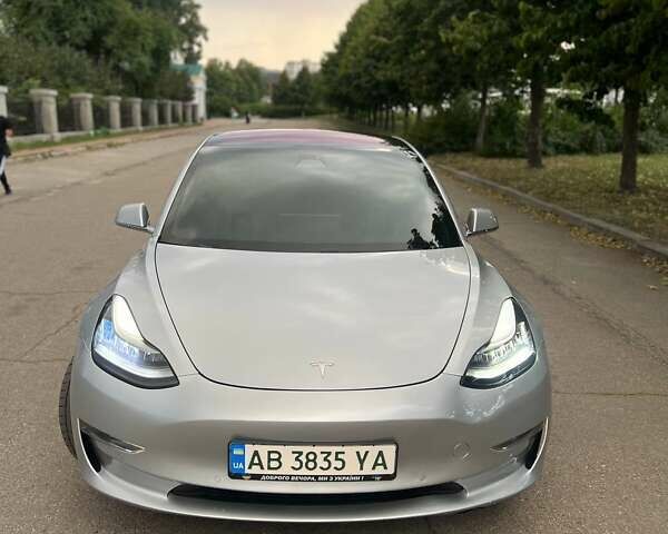 Серый Тесла Модель 3, объемом двигателя 0 л и пробегом 131 тыс. км за 16900 $, фото 18 на Automoto.ua