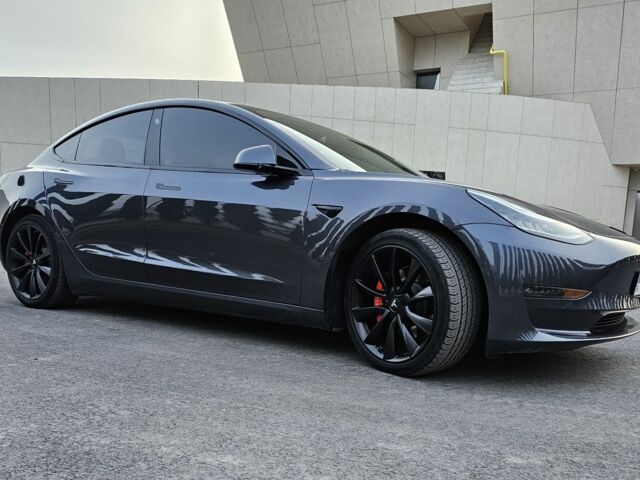 Сірий Тесла Модель 3, об'ємом двигуна 0 л та пробігом 95 тис. км за 23000 $, фото 1 на Automoto.ua