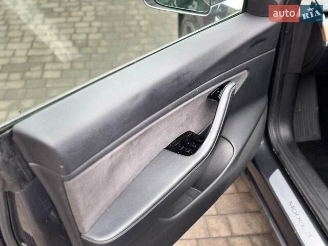 Сірий Тесла Модель 3, об'ємом двигуна 0 л та пробігом 224 тис. км за 13800 $, фото 29 на Automoto.ua