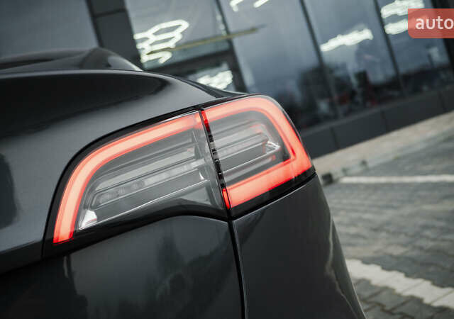 Сірий Тесла Модель 3, об'ємом двигуна 0 л та пробігом 150 тис. км за 19000 $, фото 19 на Automoto.ua