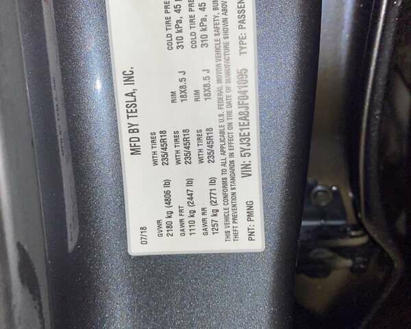 Серый Тесла Модель 3, объемом двигателя 0 л и пробегом 125 тыс. км за 17000 $, фото 19 на Automoto.ua