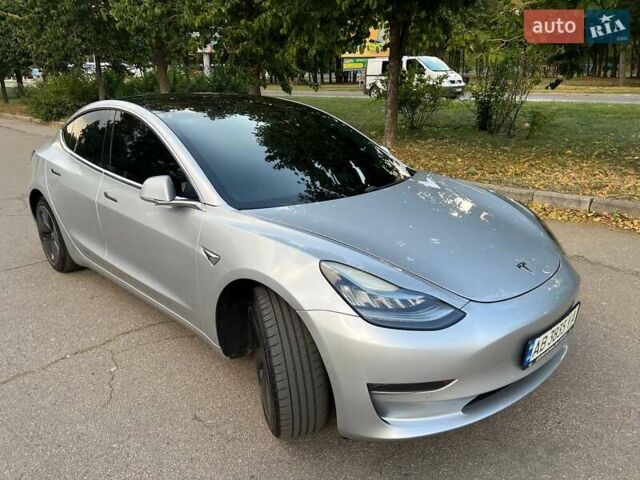 Серый Тесла Модель 3, объемом двигателя 0 л и пробегом 131 тыс. км за 16900 $, фото 32 на Automoto.ua