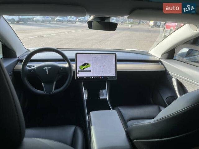 Серый Тесла Модель 3, объемом двигателя 0 л и пробегом 59 тыс. км за 16000 $, фото 6 на Automoto.ua