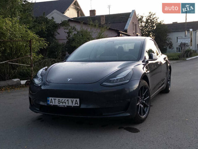 Сірий Тесла Модель 3, об'ємом двигуна 0 л та пробігом 109 тис. км за 16900 $, фото 1 на Automoto.ua