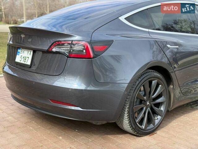 Серый Тесла Модель 3, объемом двигателя 0 л и пробегом 152 тыс. км за 16400 $, фото 10 на Automoto.ua