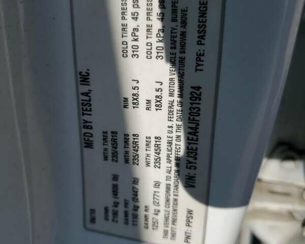 Серый Тесла Модель 3, объемом двигателя 0 л и пробегом 240 тыс. км за 10499 $, фото 7 на Automoto.ua