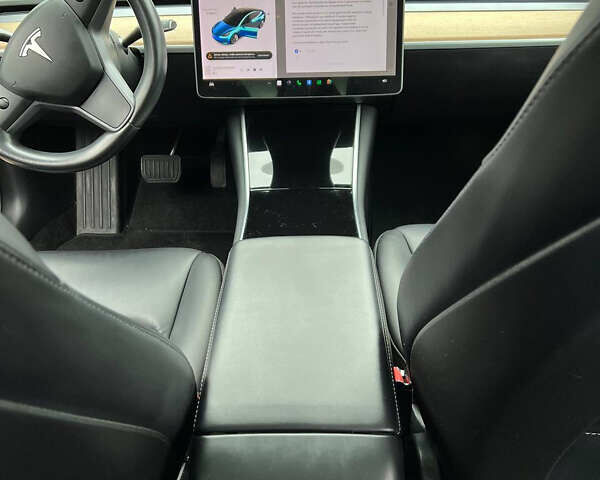 Сірий Тесла Модель 3, об'ємом двигуна 0 л та пробігом 167 тис. км за 18500 $, фото 13 на Automoto.ua