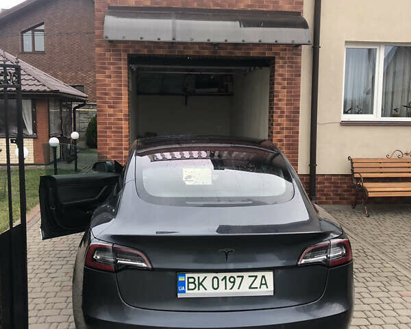 Серый Тесла Модель 3, объемом двигателя 0 л и пробегом 112 тыс. км за 17500 $, фото 20 на Automoto.ua