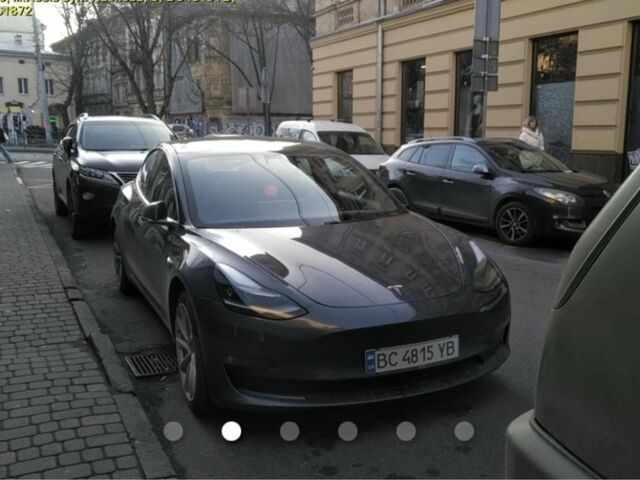 Серый Тесла Модель 3, объемом двигателя 0 л и пробегом 93 тыс. км за 17500 $, фото 2 на Automoto.ua