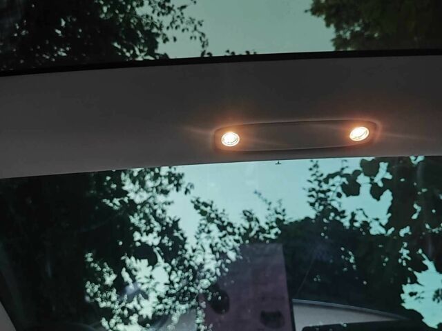 Серый Тесла Модель 3, объемом двигателя 0 л и пробегом 75 тыс. км за 17100 $, фото 8 на Automoto.ua