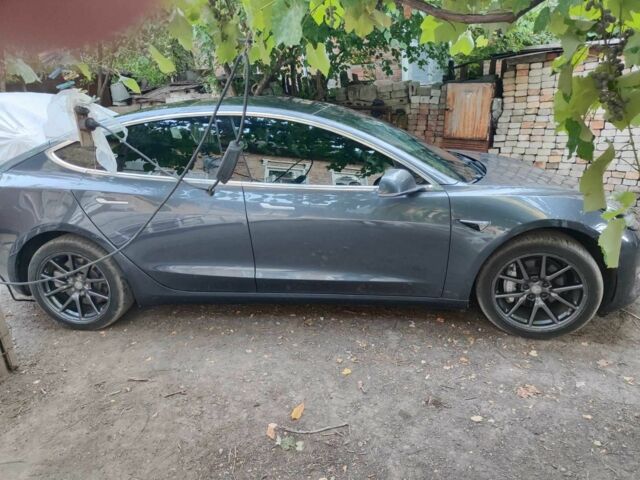 Серый Тесла Модель 3, объемом двигателя 0 л и пробегом 75 тыс. км за 17100 $, фото 2 на Automoto.ua