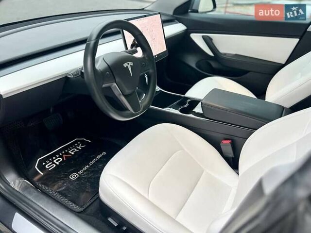 Сірий Тесла Модель 3, об'ємом двигуна 3.24 л та пробігом 154 тис. км за 17800 $, фото 10 на Automoto.ua
