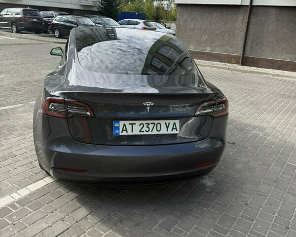 Серый Тесла Модель 3, объемом двигателя 0 л и пробегом 85 тыс. км за 16500 $, фото 6 на Automoto.ua