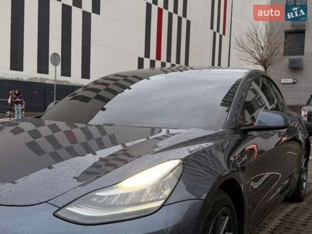 Сірий Тесла Модель 3, об'ємом двигуна 0 л та пробігом 166 тис. км за 17700 $, фото 4 на Automoto.ua
