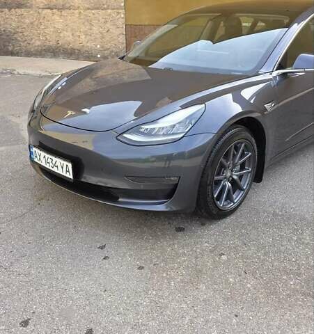 Сірий Тесла Модель 3, об'ємом двигуна 0 л та пробігом 84 тис. км за 17500 $, фото 3 на Automoto.ua