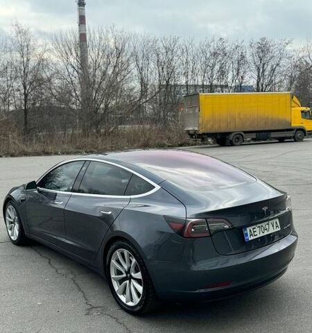 Сірий Тесла Модель 3, об'ємом двигуна 0 л та пробігом 230 тис. км за 13000 $, фото 4 на Automoto.ua