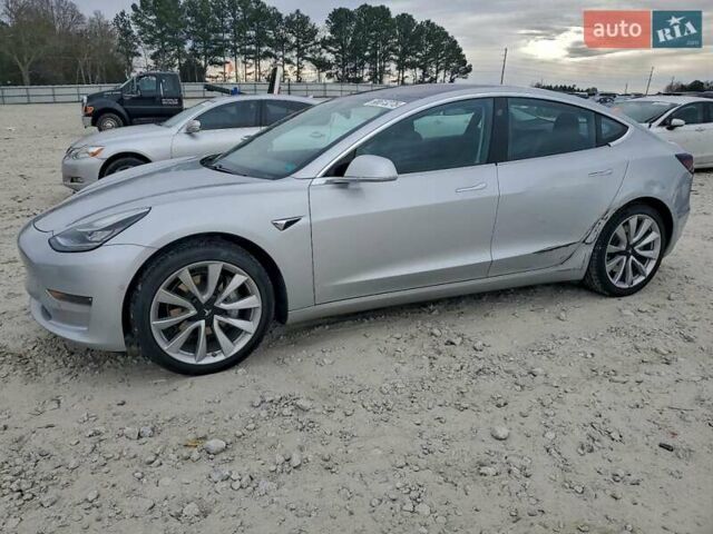 Серый Тесла Модель 3, объемом двигателя 0 л и пробегом 86 тыс. км за 11015 $, фото 1 на Automoto.ua