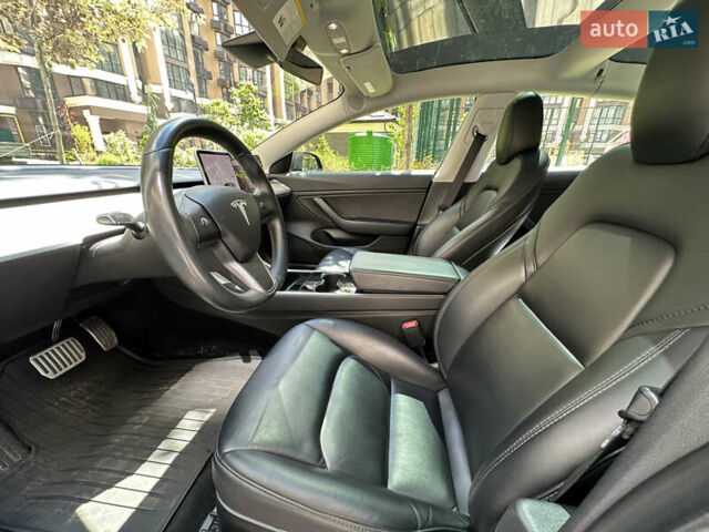 Серый Тесла Модель 3, объемом двигателя 0 л и пробегом 90 тыс. км за 17600 $, фото 30 на Automoto.ua