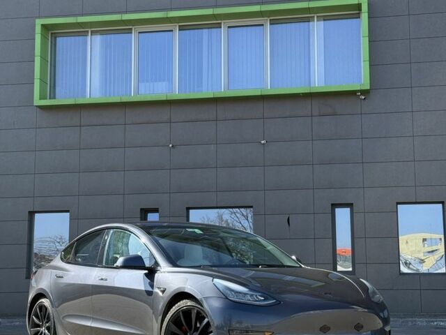 Сірий Тесла Модель 3, об'ємом двигуна 0 л та пробігом 170 тис. км за 16500 $, фото 1 на Automoto.ua