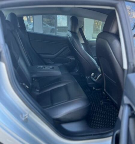 Сірий Тесла Модель 3, об'ємом двигуна 0 л та пробігом 187 тис. км за 14300 $, фото 12 на Automoto.ua