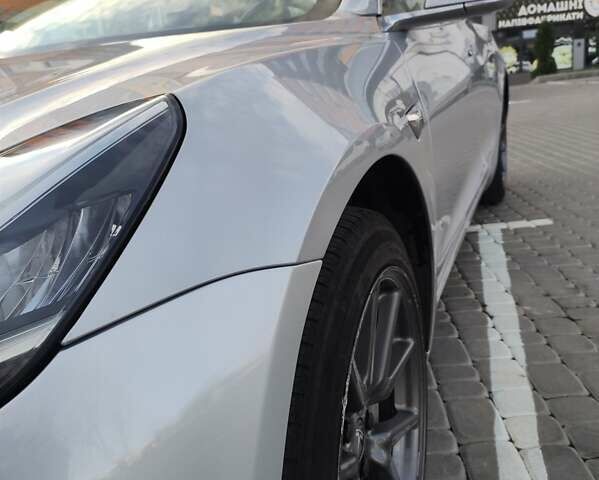 Серый Тесла Модель 3, объемом двигателя 0 л и пробегом 78 тыс. км за 19900 $, фото 19 на Automoto.ua