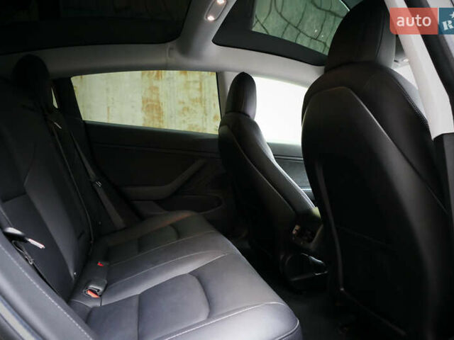 Серый Тесла Модель 3, объемом двигателя 0 л и пробегом 119 тыс. км за 18300 $, фото 27 на Automoto.ua