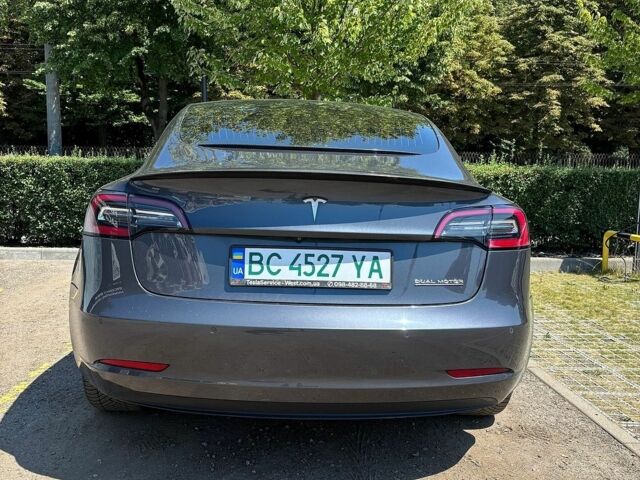 Сірий Тесла Модель 3, об'ємом двигуна 0 л та пробігом 89 тис. км за 17989 $, фото 5 на Automoto.ua