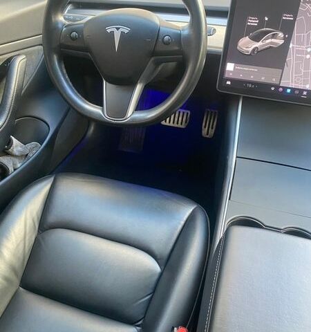 Сірий Тесла Модель 3, об'ємом двигуна 0 л та пробігом 133 тис. км за 17200 $, фото 7 на Automoto.ua