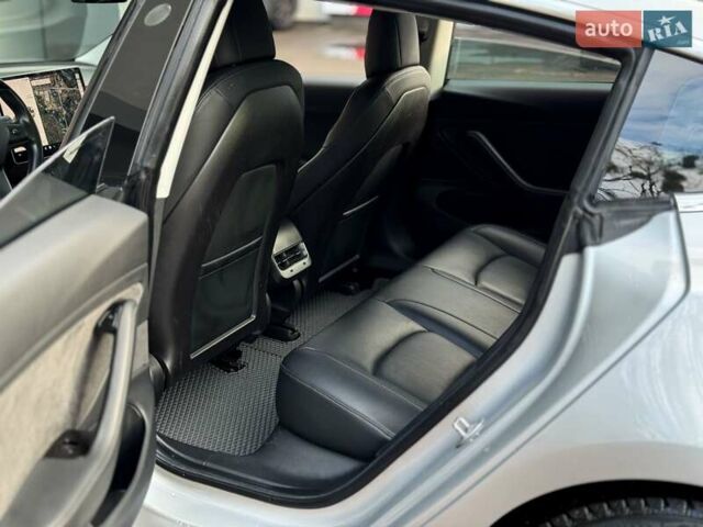 Сірий Тесла Модель 3, об'ємом двигуна 0 л та пробігом 140 тис. км за 17999 $, фото 14 на Automoto.ua