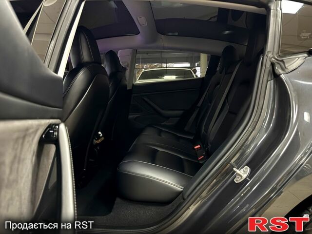 Сірий Тесла Модель 3, об'ємом двигуна 0.21 л та пробігом 76 тис. км за 19900 $, фото 8 на Automoto.ua