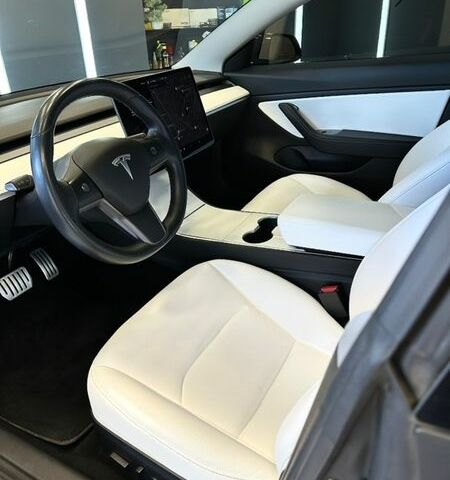 Сірий Тесла Модель 3, об'ємом двигуна 0 л та пробігом 76 тис. км за 19900 $, фото 4 на Automoto.ua