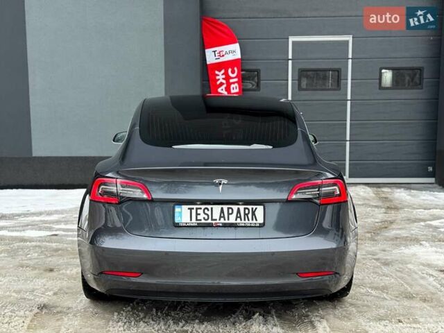 Серый Тесла Модель 3, объемом двигателя 0 л и пробегом 120 тыс. км за 17499 $, фото 8 на Automoto.ua