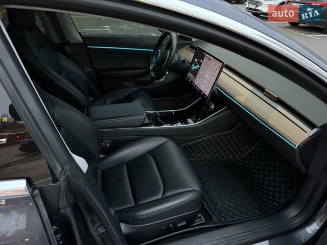 Сірий Тесла Модель 3, об'ємом двигуна 0 л та пробігом 137 тис. км за 22700 $, фото 17 на Automoto.ua