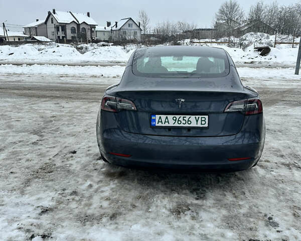 Серый Тесла Модель 3, объемом двигателя 0 л и пробегом 165 тыс. км за 16500 $, фото 2 на Automoto.ua