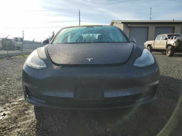 Сірий Тесла Модель 3, об'ємом двигуна 0 л та пробігом 122 тис. км за 3000 $, фото 4 на Automoto.ua