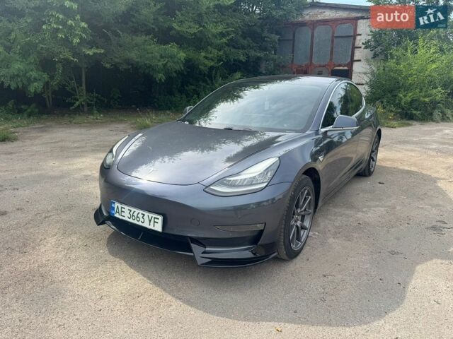 Сірий Тесла Модель 3, об'ємом двигуна 0 л та пробігом 190 тис. км за 15500 $, фото 4 на Automoto.ua