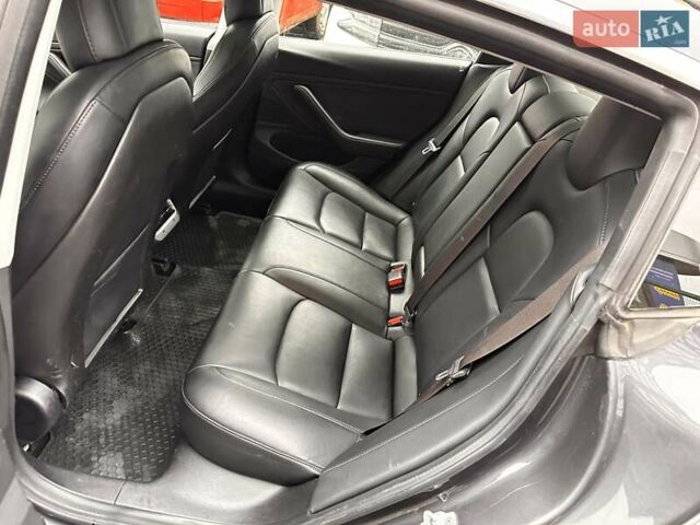 Сірий Тесла Модель 3, об'ємом двигуна 0 л та пробігом 224 тис. км за 13800 $, фото 42 на Automoto.ua