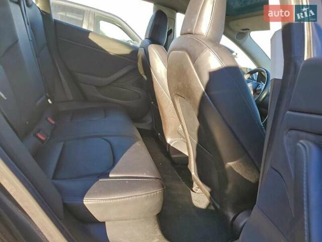 Серый Тесла Модель 3, объемом двигателя 0 л и пробегом 77 тыс. км за 3200 $, фото 10 на Automoto.ua